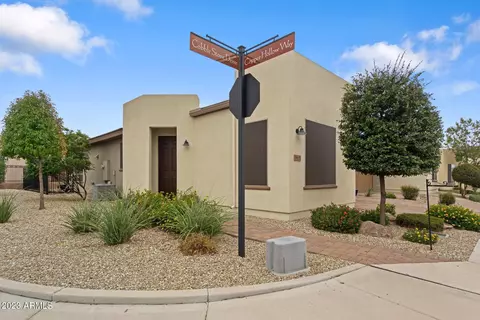 965 E Cobble Stone Dr, San Tan Valley, AZ 85140