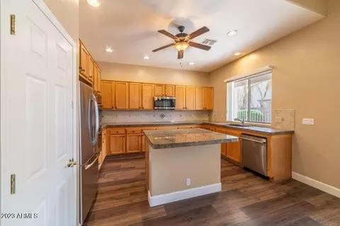 1669 E Hearne Way, Gilbert, AZ 85234 photo 7