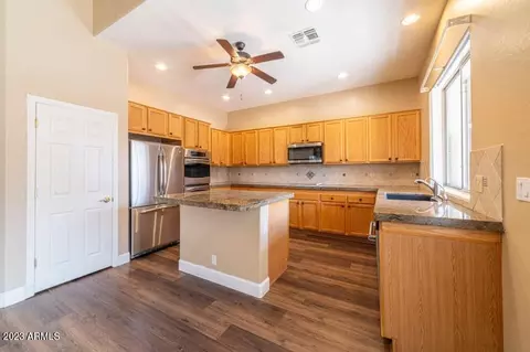 1669 E Hearne Way, Gilbert, AZ 85234 photo 8