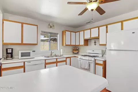 1536 E Mountain View Rd, Phoenix, AZ 85020 photo 17