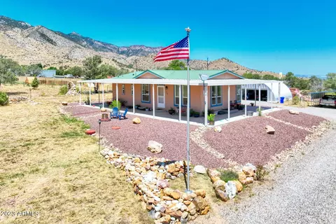 5381 E Ash Canyon Rd, Hereford, AZ 85615