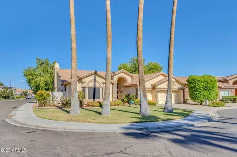 2219 E Beachcomber Dr, Gilbert, AZ 85234 photo 3