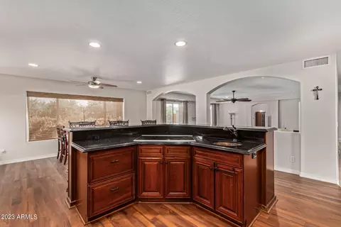 3157 E Robin Ln, Gilbert, AZ 85296 photo 11