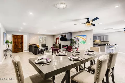 233 W Betty Elyse Ln, Phoenix, AZ 85023