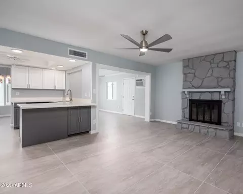 3352 W Juniper Ave, Phoenix, AZ 85053 photo 2