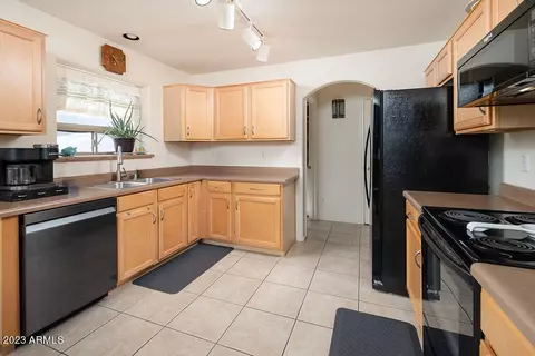 2527 W Gambit Trl, Phoenix, AZ 85085 photo 7