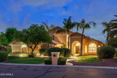 4827 W Desert Hollow Dr, Phoenix, AZ 85083