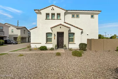 710 N Bay Dr, Gilbert, AZ 85233
