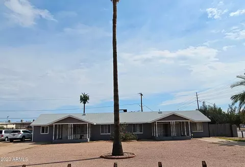 7605 E Akron St, Mesa, AZ 85207