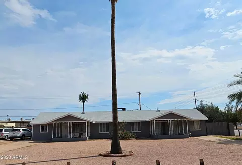 7605 E Akron St, Mesa, AZ 85207