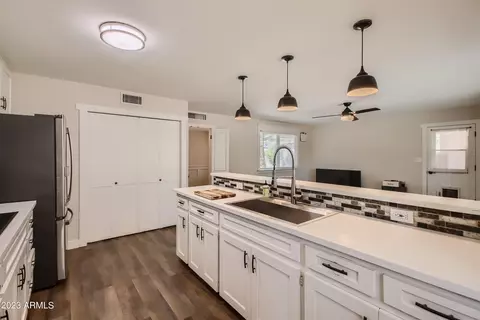 2828 E Cholla St, Phoenix, AZ 85028 photo 6