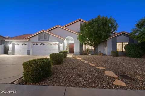 533 S Winthrop St, Gilbert, AZ 85296