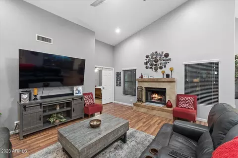 533 S Winthrop St, Gilbert, AZ 85296 photo 6