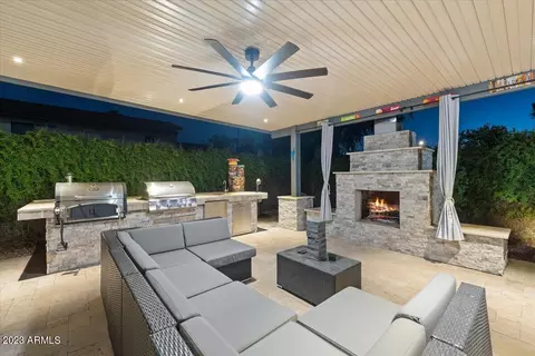 533 S Winthrop St, Gilbert, AZ 85296 photo 3