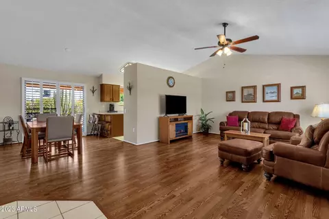 20409 N 142nd Ave, Sun City West, AZ 85375