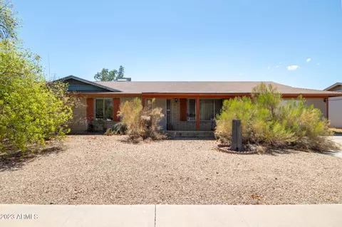 2225 W Topeka Dr, Phoenix, AZ 85027