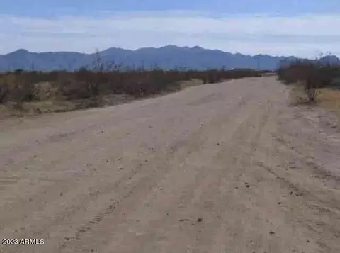 25 N Nnn N 251st Ave #-, Wittmann, AZ 85361