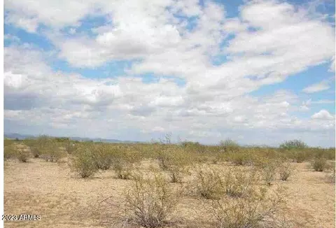 25 W Nnn W Gambit Trl #-, Wittmann, AZ 85361