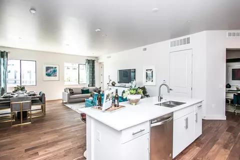 3131 N Central Ave #4012, Phoenix, AZ 85012