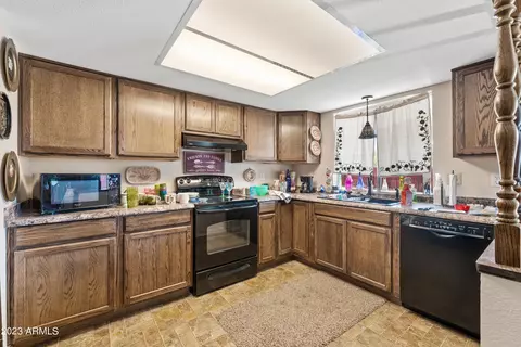 2515 S Mariposa Rd, Apache Junction, AZ 85119 photo 4