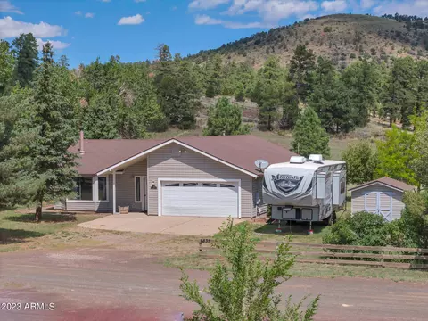 6835 Jay Ln, Flagstaff, AZ 86004