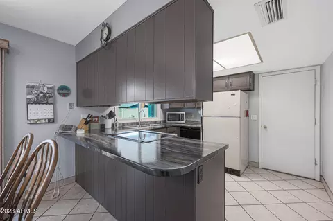 2136 W Maple Dr, Phoenix, AZ 85027 photo 8
