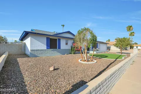 2136 W Maple Dr, Phoenix, AZ 85027 photo 4