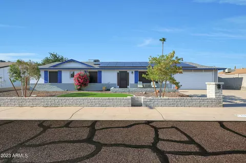 2136 W Maple Dr, Phoenix, AZ 85027