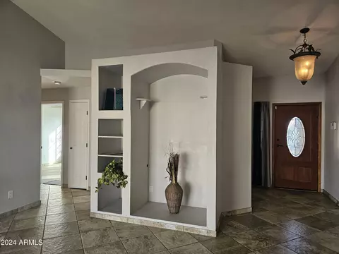 Living - 1645 S Weaver Dr, Apache Junction, AZ 85120 photo 4 of 5