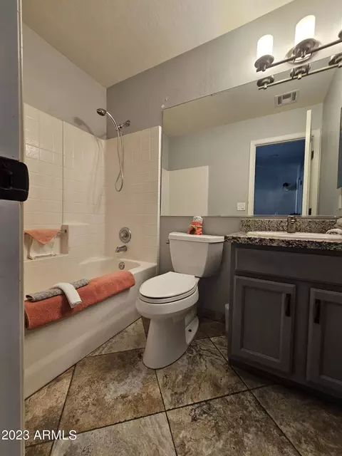 Bath - 1645 S Weaver Dr, Apache Junction, AZ 85120 photo 1 of 8