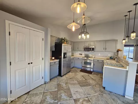 Kitchen - 1645 S Weaver Dr, Apache Junction, AZ 85120 photo 3 of 9
