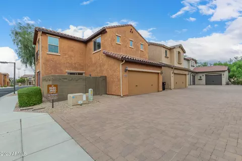 3640 E Zachary Dr, Phoenix, AZ 85050 photo 13
