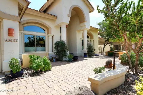 1619 E Silverwood Dr, Phoenix, AZ 85048