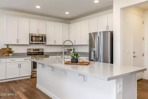 9822 E Radioactive Dr, Mesa, AZ 85212 photo 14