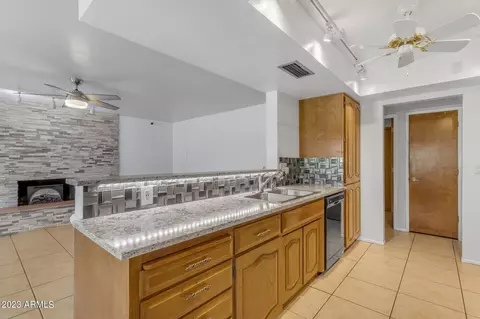 2012 E Watson Dr, Tempe, AZ 85283 photo 11