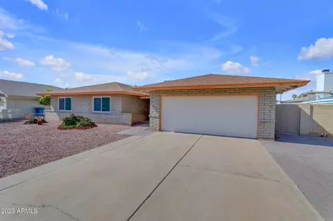 2012 E Watson Dr, Tempe, AZ 85283 photo 2