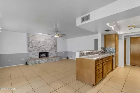 2012 E Watson Dr, Tempe, AZ 85283 photo 9