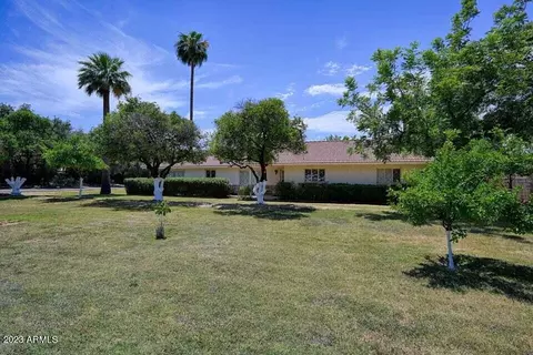5539 E Camelback Rd, Phoenix, AZ 85018