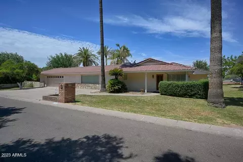 5539 E Camelback Rd, Phoenix, AZ 85018 photo 2
