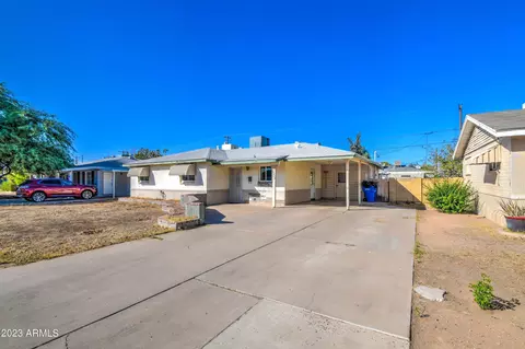2202 W Gardenia Dr, Phoenix, AZ 85021