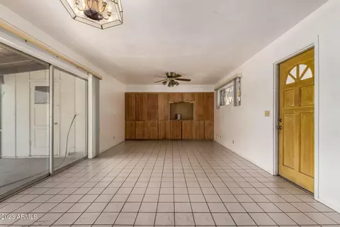 2401 W Echo Ln, Phoenix, AZ 85021 photo 13