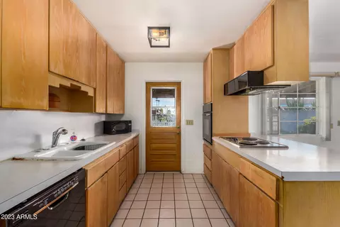 2401 W Echo Ln, Phoenix, AZ 85021 photo 14
