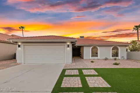 26222 S Eastlake Dr, Sun Lakes, AZ 85248