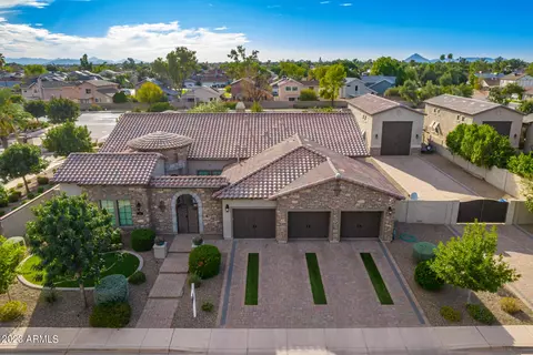 2116 N 32nd Pl, Mesa, AZ 85213