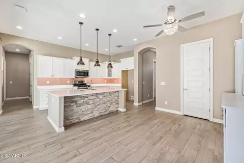 4405 E Leroy St, Gilbert, AZ 85295