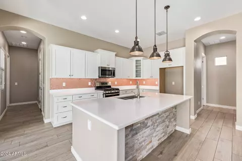 4405 E Leroy St, Gilbert, AZ 85295 photo 5