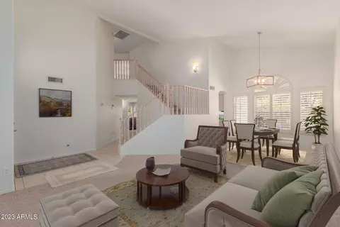 889 S Paradise Dr, Gilbert, AZ 85233 photo 5