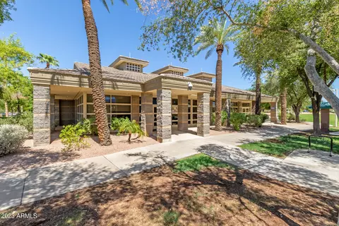 889 S Paradise Dr, Gilbert, AZ 85233 photo 47