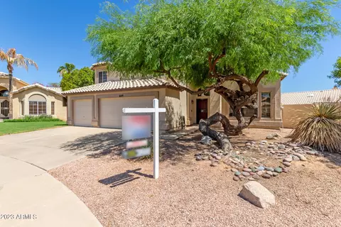 889 S Paradise Dr, Gilbert, AZ 85233