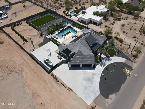 8131 E Palm Ln, Mesa, AZ 85207 photo 11